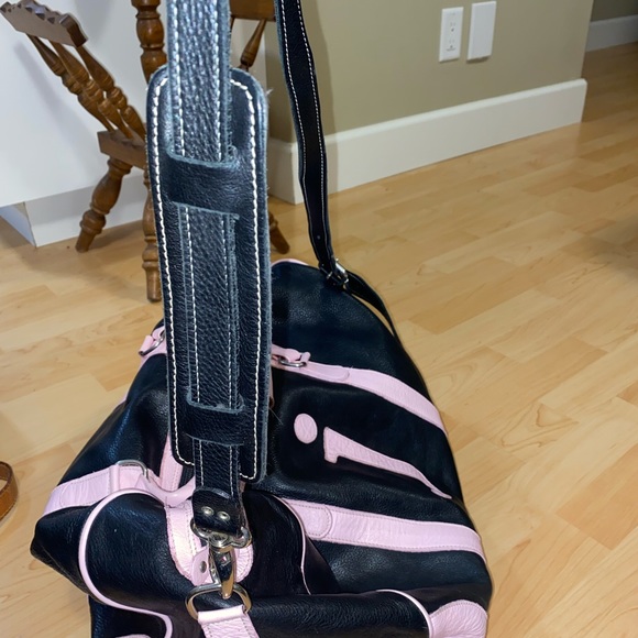 EUC Authentic Roots Monogramed Duffel Bag Circa 90’s? - Picture 6 of 12